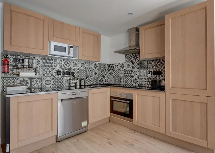 303 Simha - Superbe A アパート