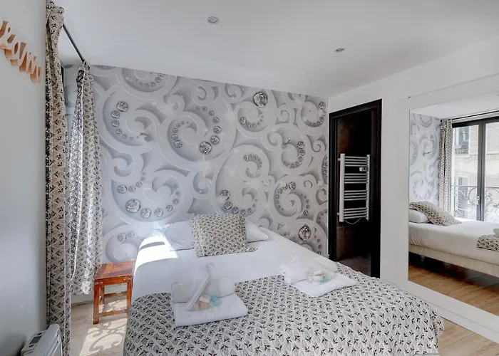 303 Simha - Superbe A パリ